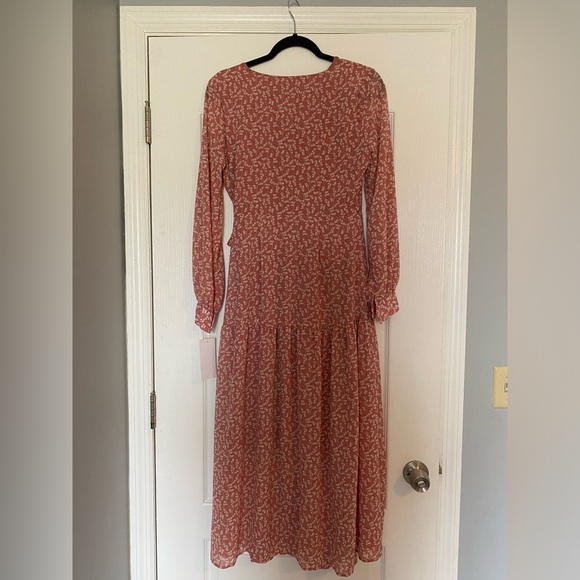 Mauve floral wrap dress - Picture 3 of 9